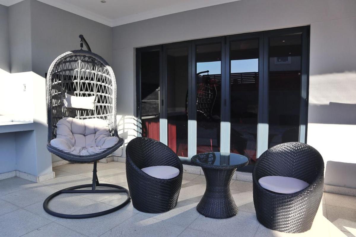 Exquisite Family Cape Pool And Fire Pitt Holiday home